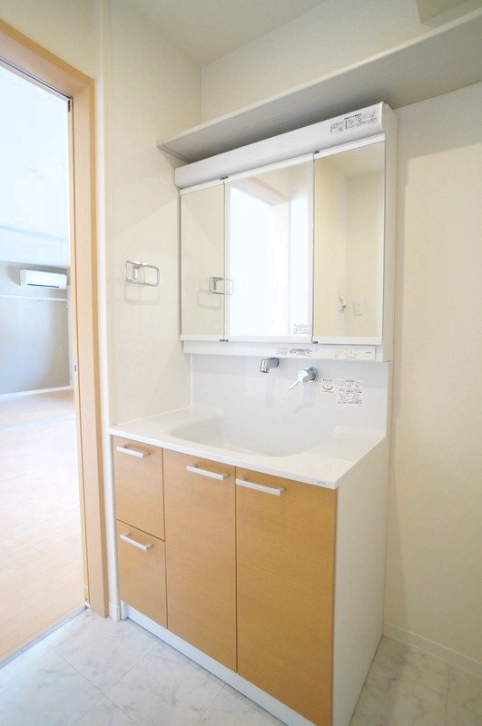 プレミアス・スクエア 102号-8