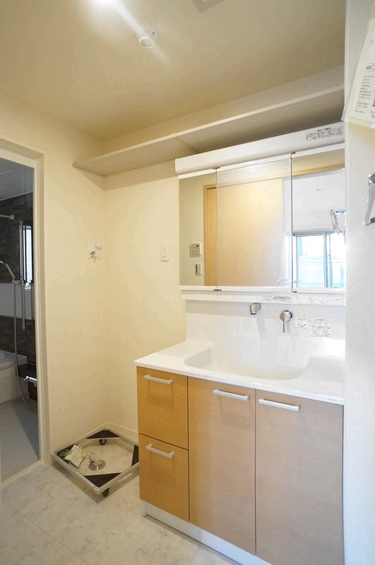 プレミアス・スクエア 105号-6