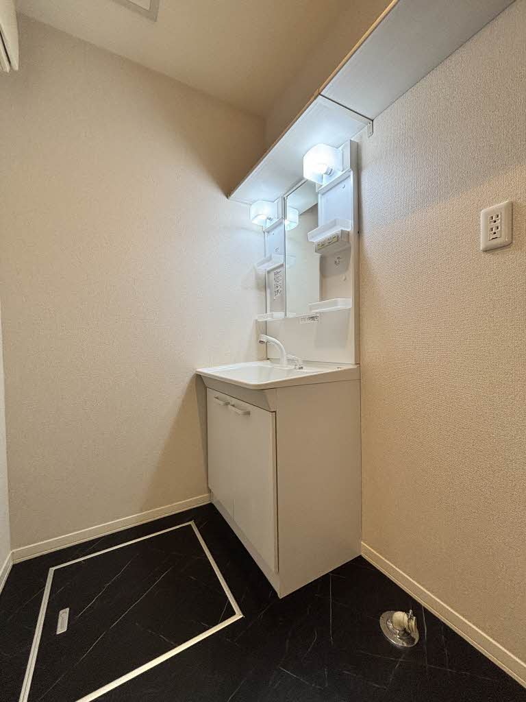 メゾン　モダンナ 105号-5