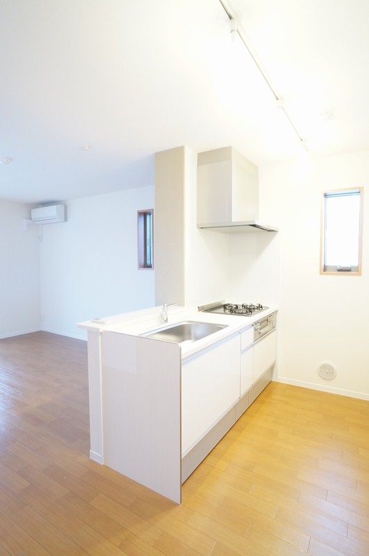 アヴェニール　コート 305号-4