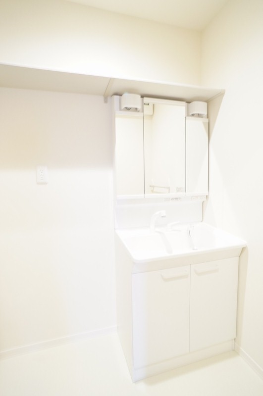 アヴェニール　コート 305号-8