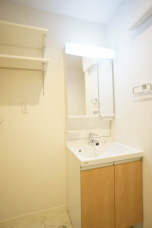 べレオ　エミュー 102号-7