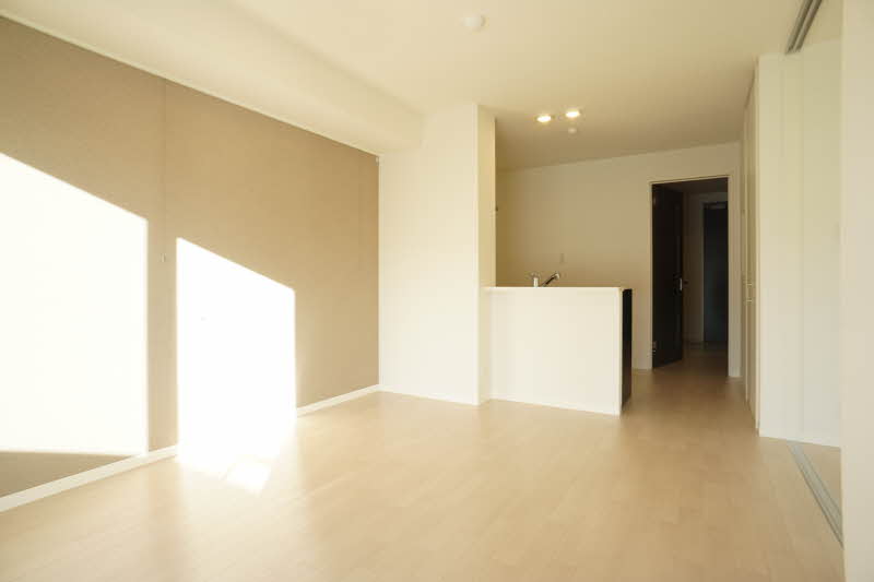 セントリヴィエ東川口 206号-3