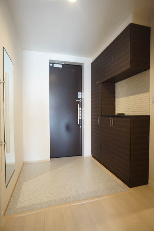 セントリヴィエ東川口 206号-11