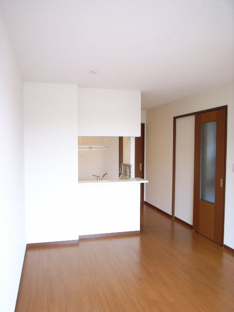 カサベルテＢ 203号-2