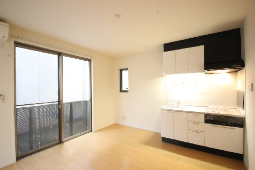 メゾンド・プレジール 101号-3