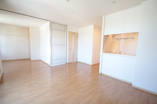 シャーメゾンハルモニア 203号-3