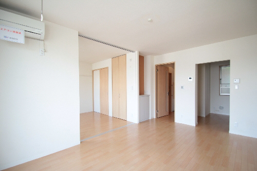 エストプランタン 105号-3