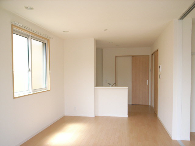 シャーメゾン　カトレアＢ 201号-2