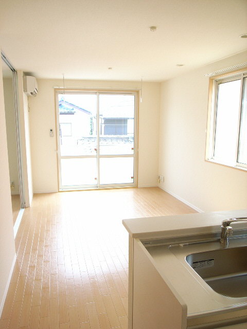 シャーメゾン　カトレアＢ 201号-4