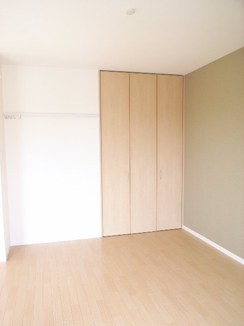 シャーメゾン　カトレアＢ 201号-5