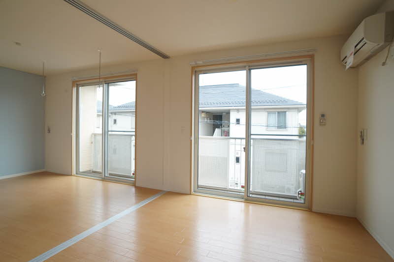 ｐｌａｃｅ　ｄｅ　ｐｌａｇｅ　Ⅳ 201号-2