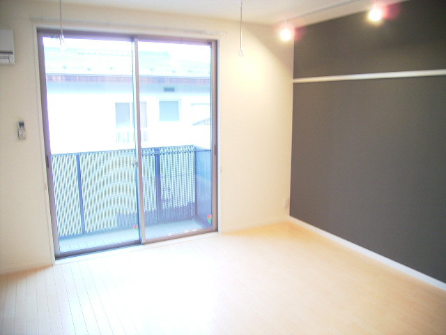 セントポーリア 201号-2