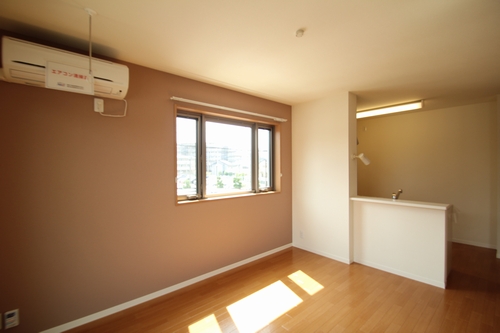 クレアメゾン 203号-5