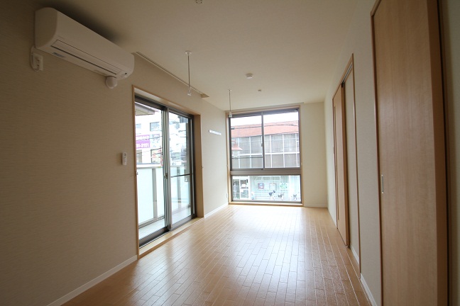 メゾン・ド・ソレイユ 305号-4