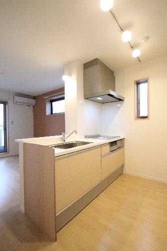 プレイパピオン 201号-6