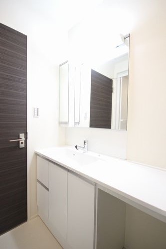 シャーメゾン　ノースリバー 202号-9