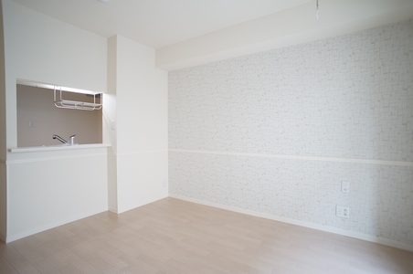 Ｌｕｎａ　南越谷 102号-2