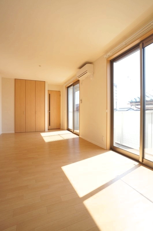 カトレア　Ⅱ 202号-2