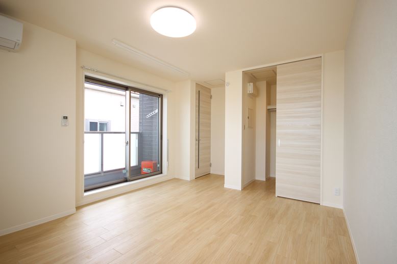 プラティーク 301号-2