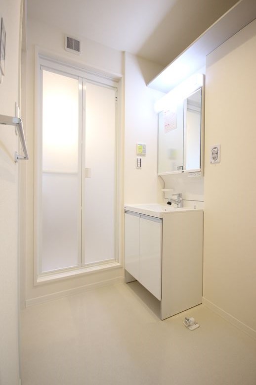 プラティーク 301号-8