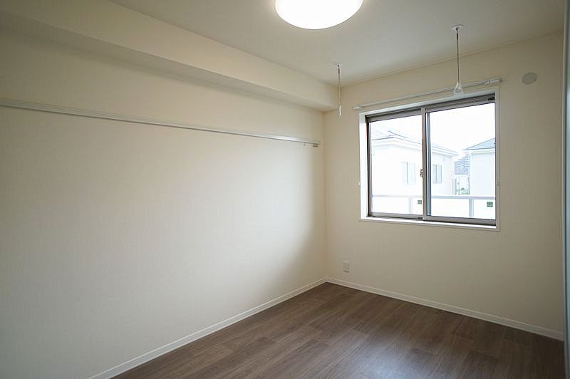 ワンハピネス 203号-5