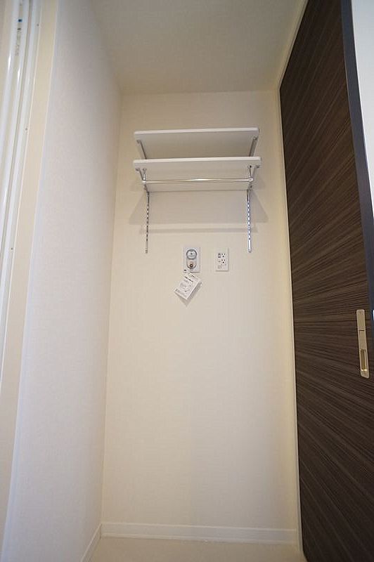 ワンハピネス 203号-9