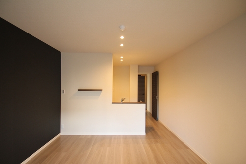 シャーリーズ 105号-3