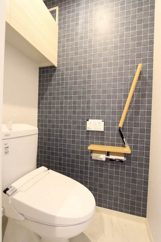 ヘルメスコート 202号-6