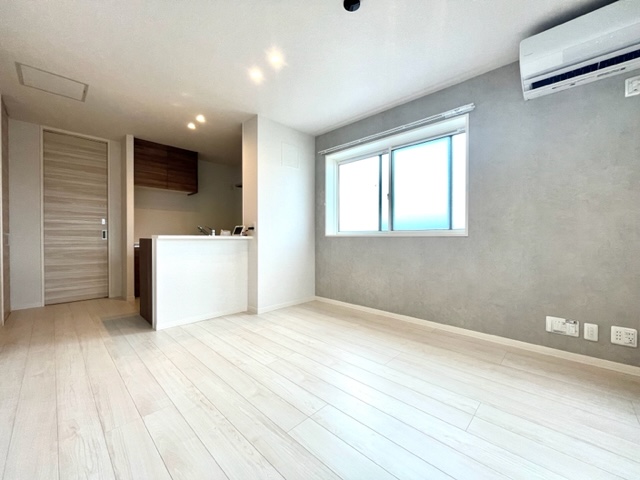 クアドリフォリオ 301号-3