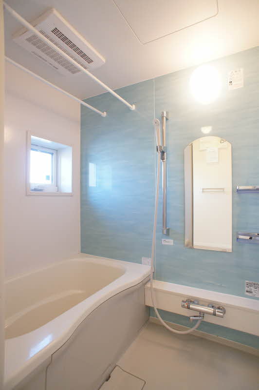 アクシスコート 102号-3