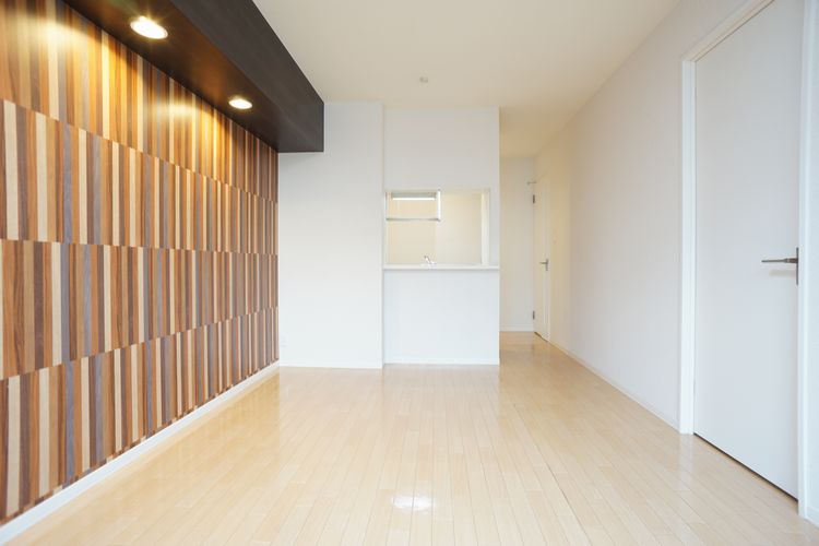 ローレル 101号-2