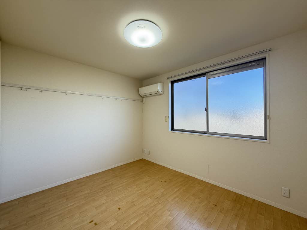 カーサ・グラシアス D 202号-5