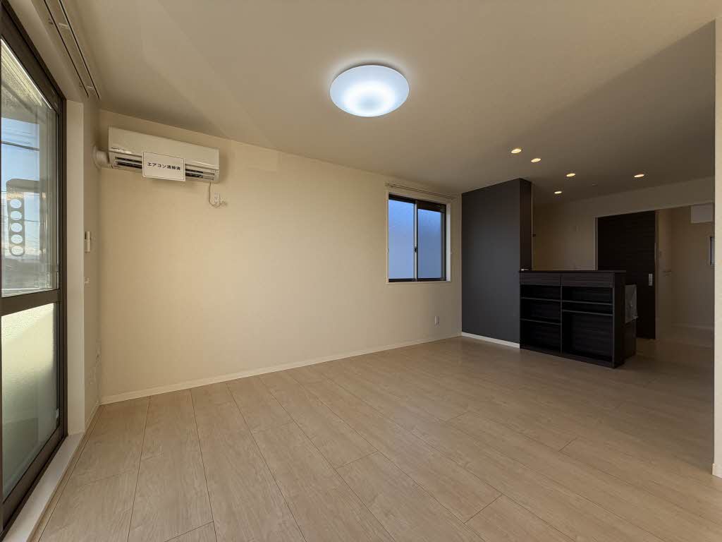 アンビエラ柏 Ⅱ 202号-3