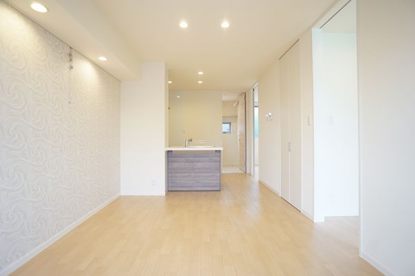 ハイダウエイ　イースト 102号-2