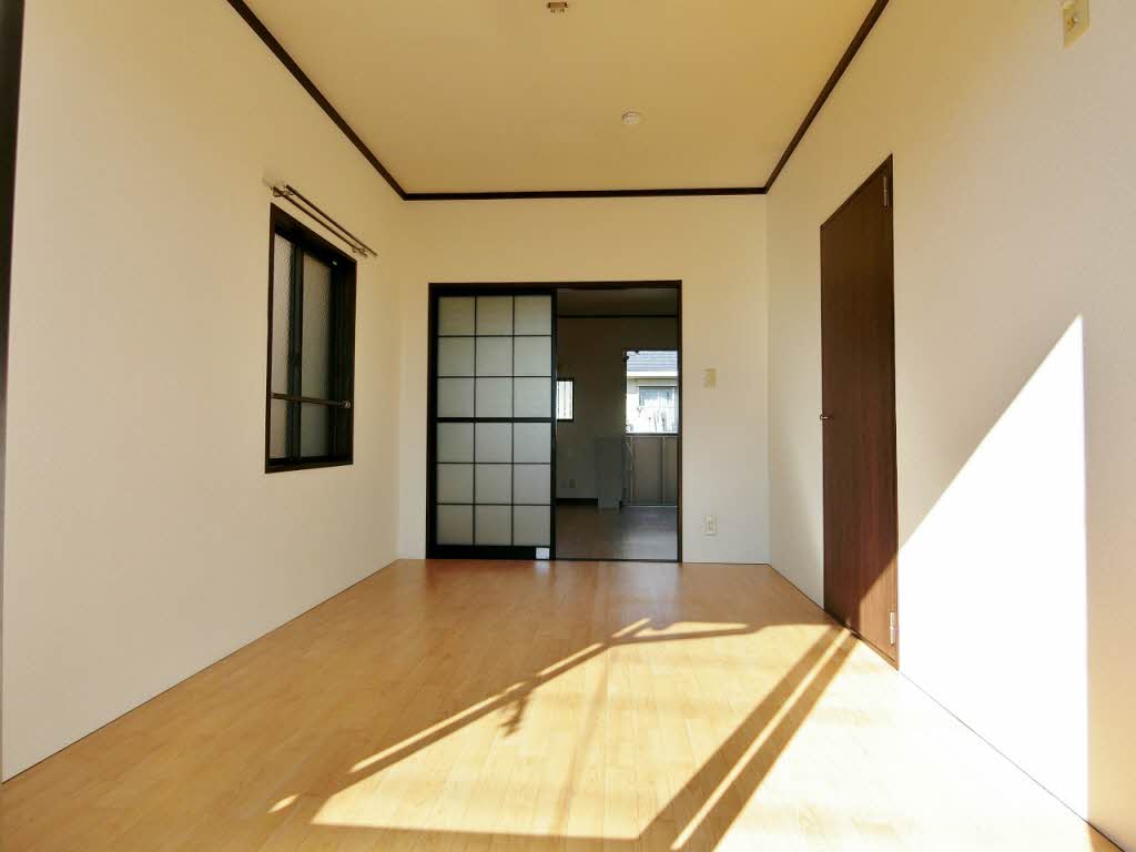 ファミール栄 203号-2