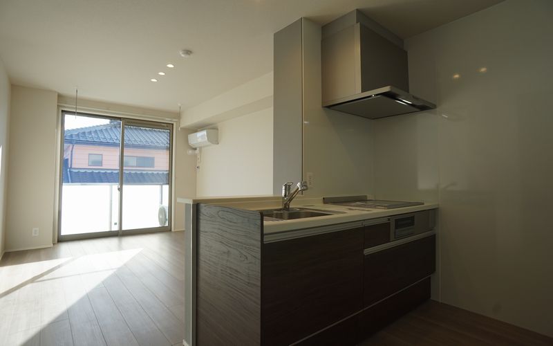 レスト　スクエア 202号-3