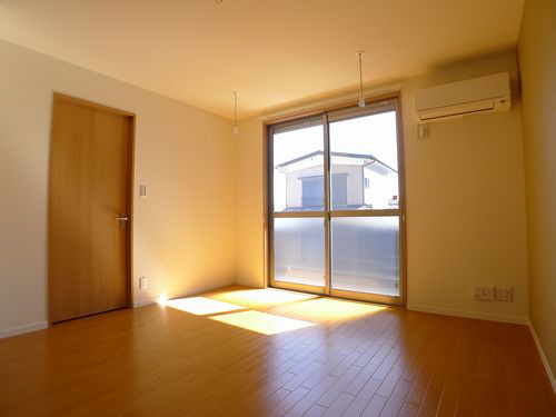 シェソワ・ルミエールB 102号-3