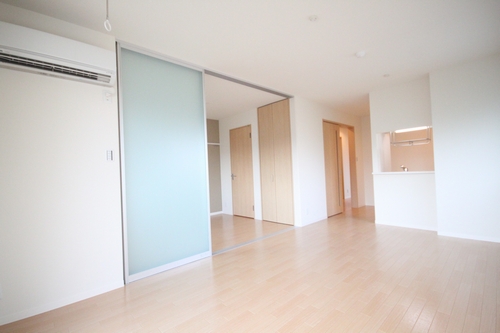 プラネット 303号-2