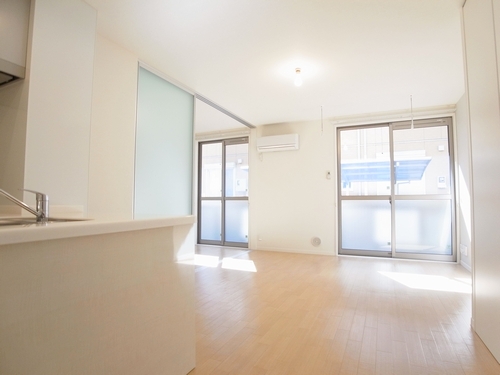 メゾン ポラリスⅢ 101号-2