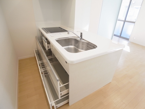 メゾン ポラリスⅢ 101号-6