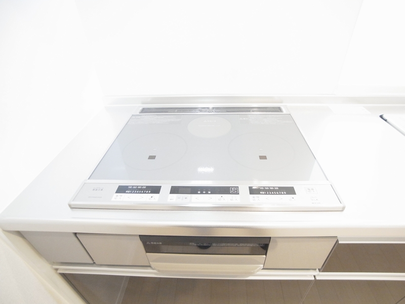 コンフォール 102号-3
