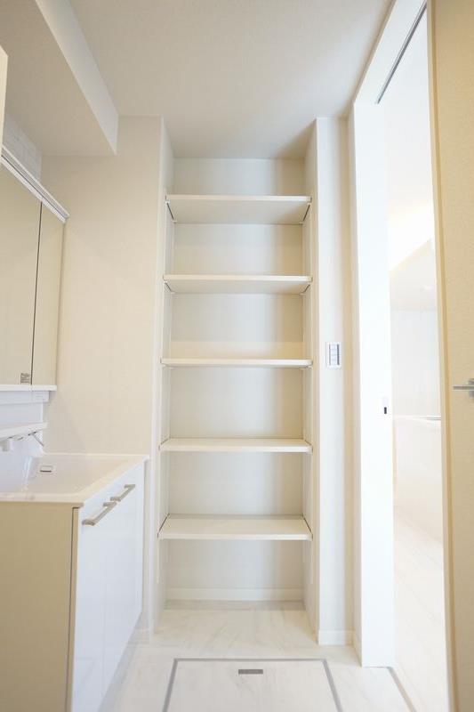 カローレ 102号-10