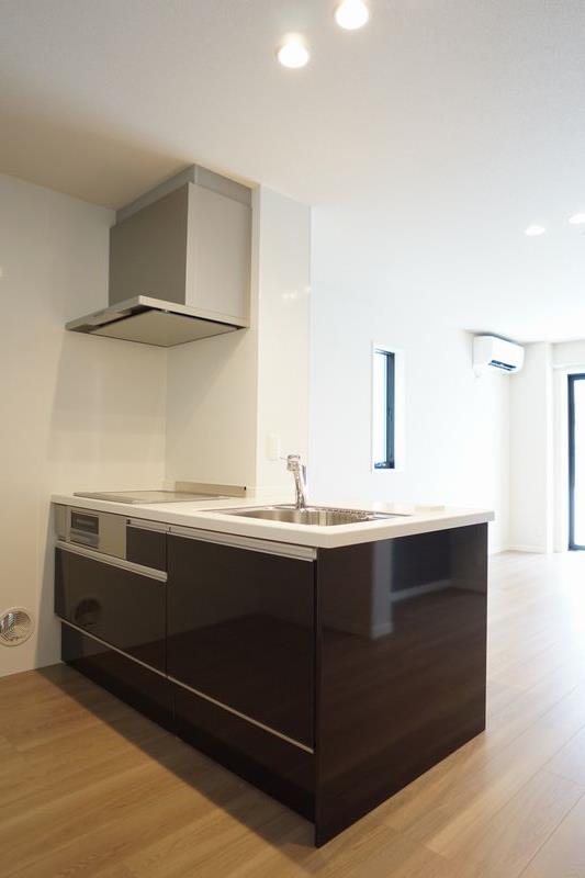 カローレ 105号-3