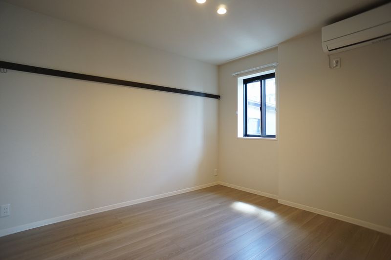 カローレ 201号-6