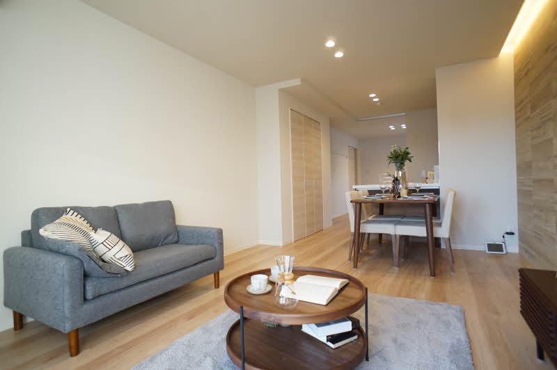 ヴィアソーレイツキ 102号-3