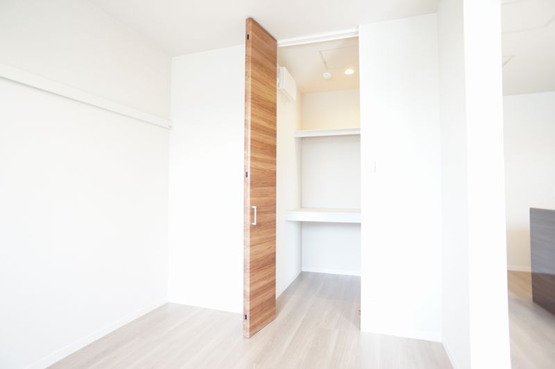 セレナ ヴィラ 302号-6