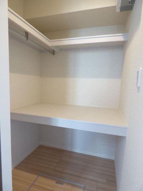 コリーナ・ヴェルデ 101号-6