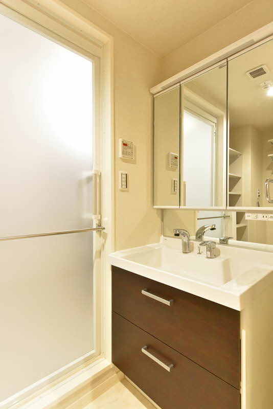 ルミノサ・ファミリアＡ 302号-9