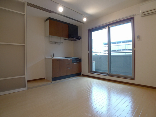 ヴァン キャトル 205号-3